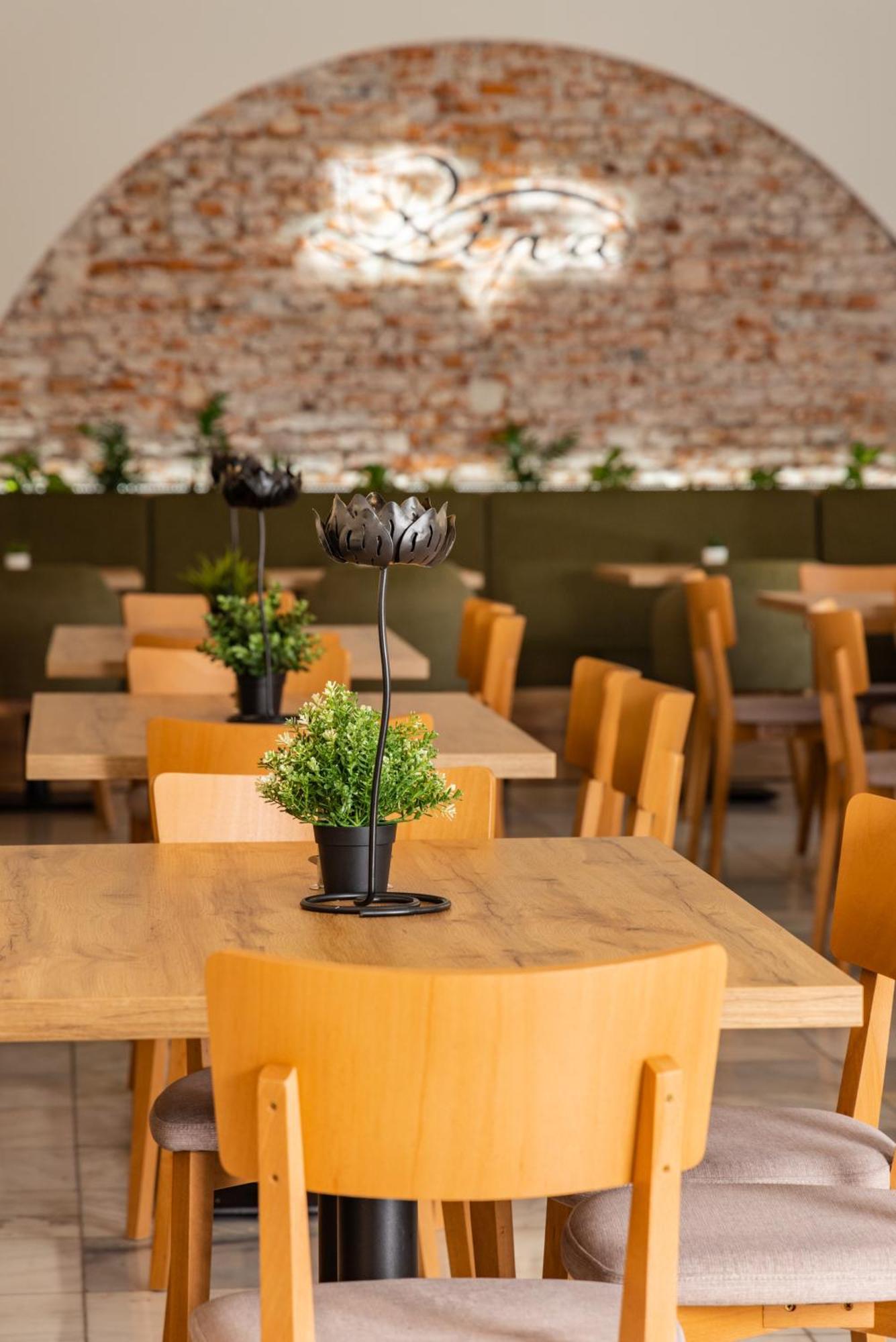 Hotel Lipa Bojnice Ngoại thất bức ảnh
