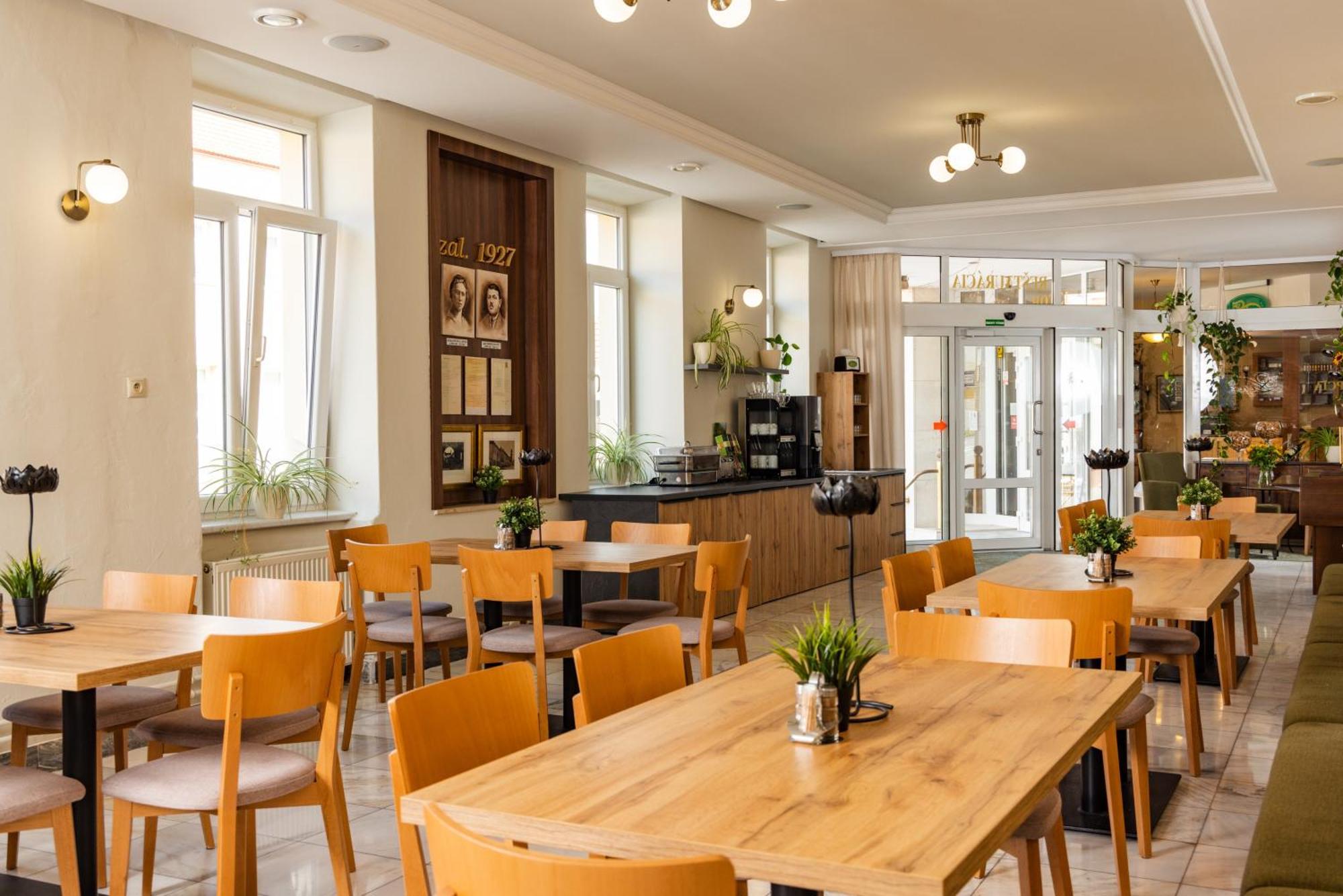 Hotel Lipa Bojnice Ngoại thất bức ảnh
